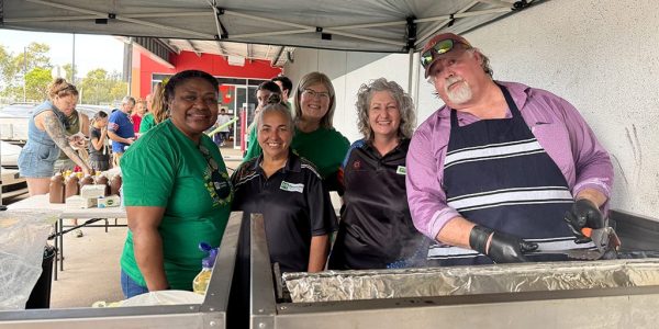 AMF Bunnings BBQ for Yurungai Bus Appeal